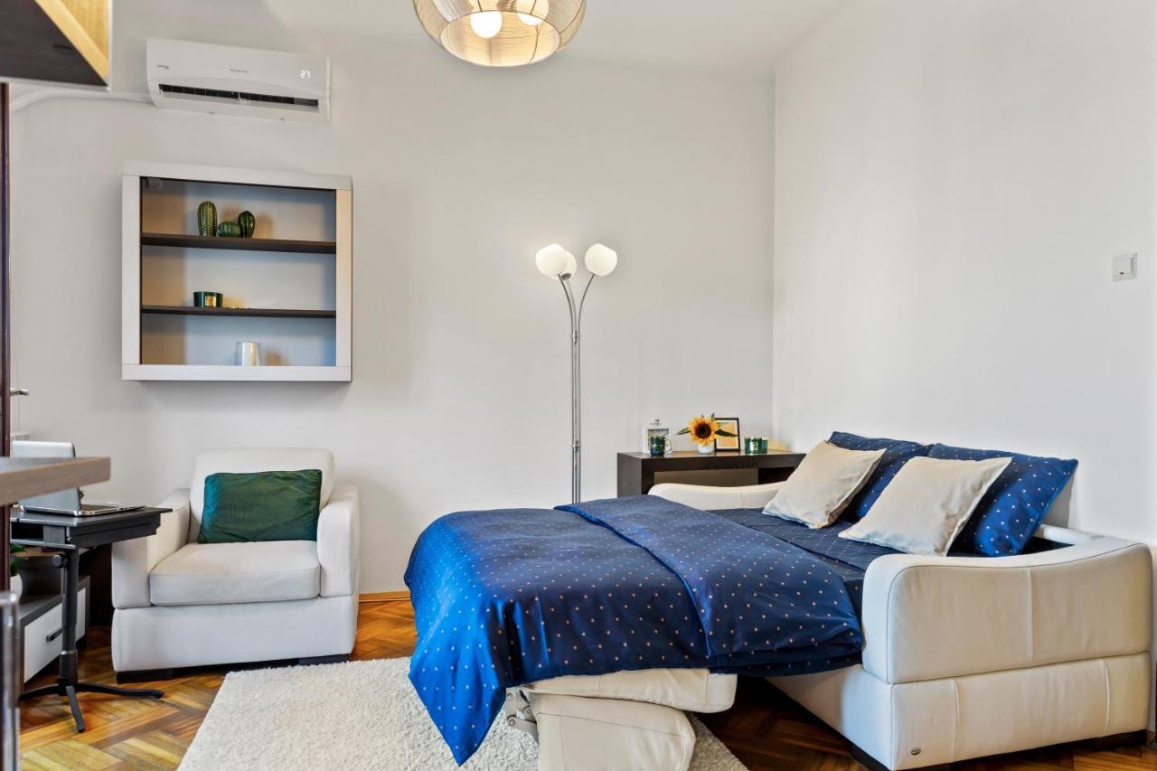 City Vibes Apartment Bukarest Kültér fotó