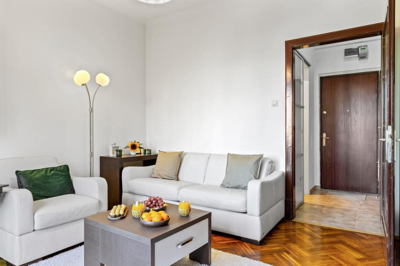 City Vibes Apartment Bukarest Kültér fotó